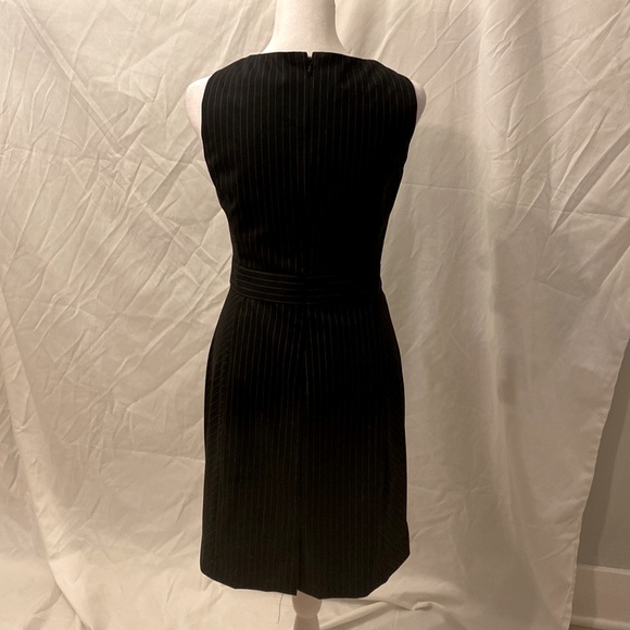 Banana Republic chalk tripe sheath 12P - Picture 2 of 3